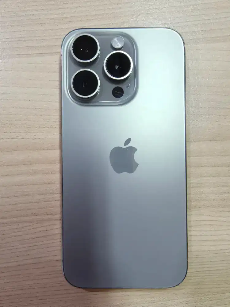 iPhone 15 Pro iBox