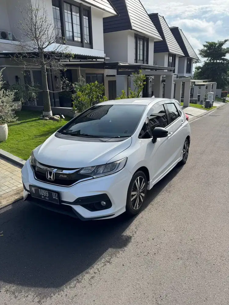 Honda Jazz RS Putih NIK 2017