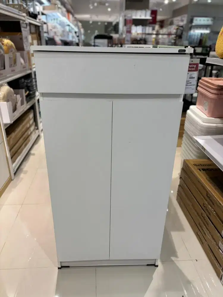 Lemari sepatu + laci