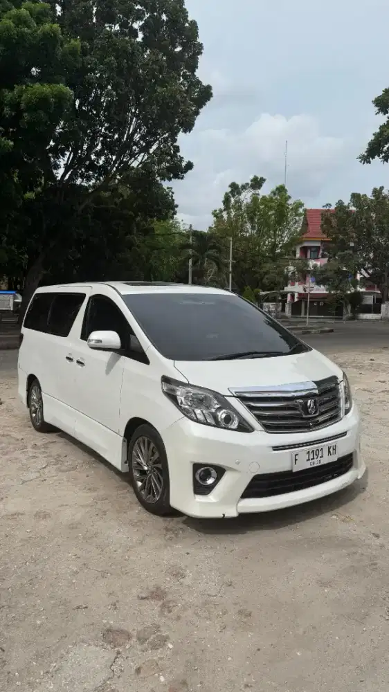 Alphard 2013 sukajadi