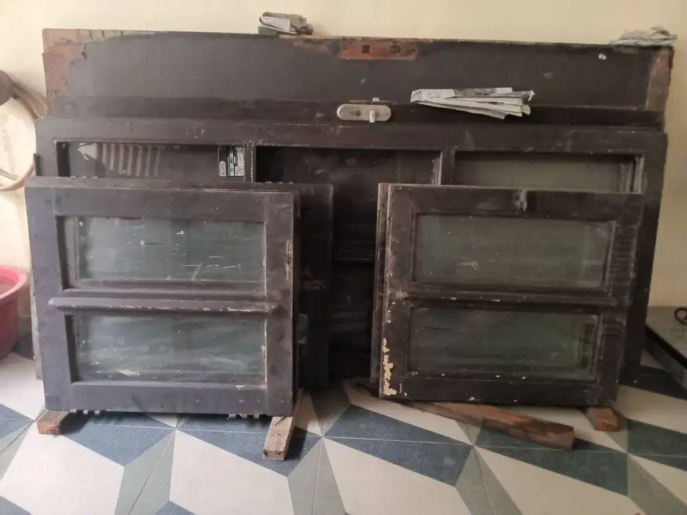 Dijual Pintu & Jendela KAYU JATI