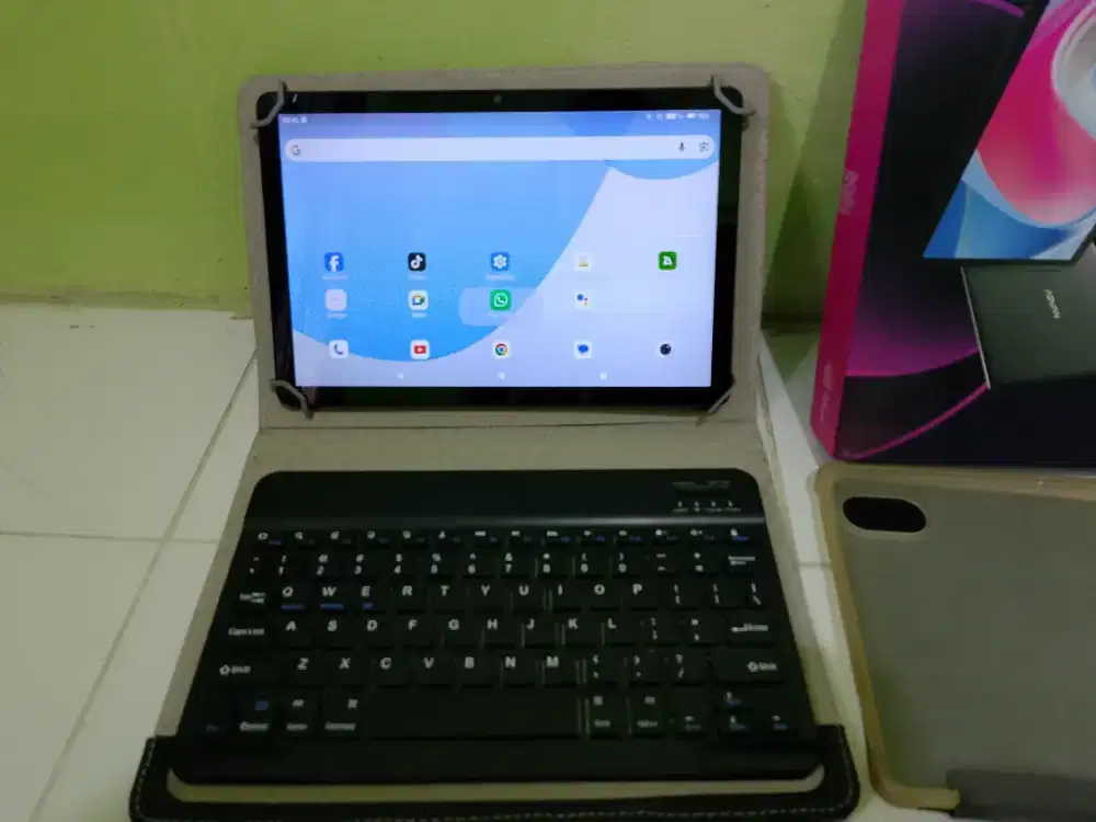 Jual tablet Advan bonus case plus keyboard wireless