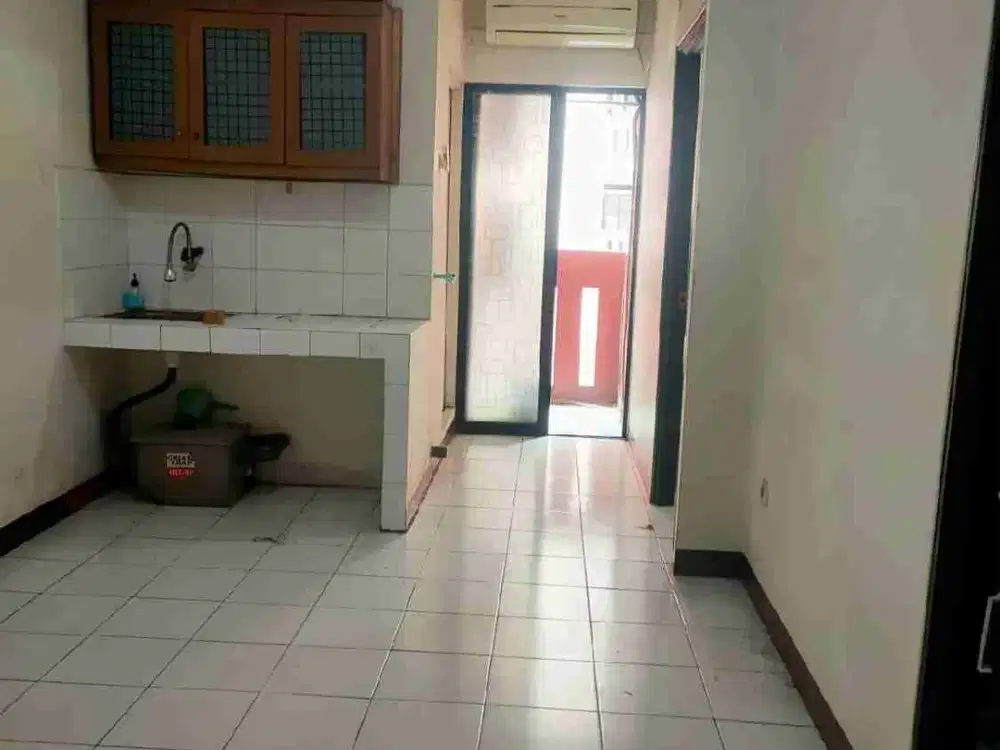 disewakan per 3 bulan  semi furnished Casablanca East residence tower Bc lt 5 siap huni