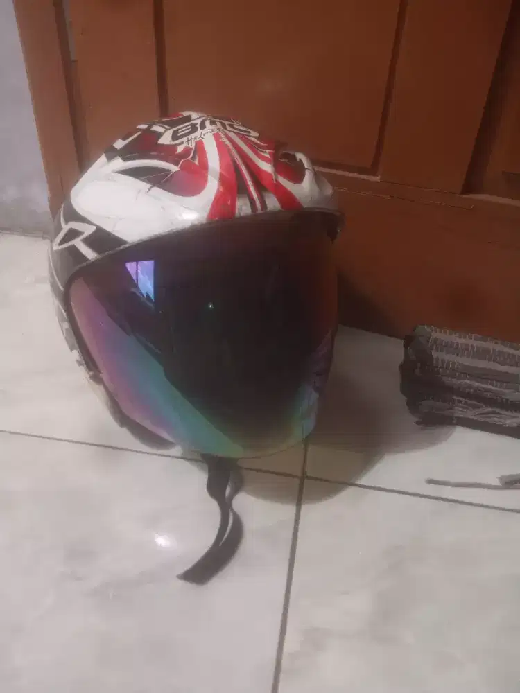 Jual helm merk BMC