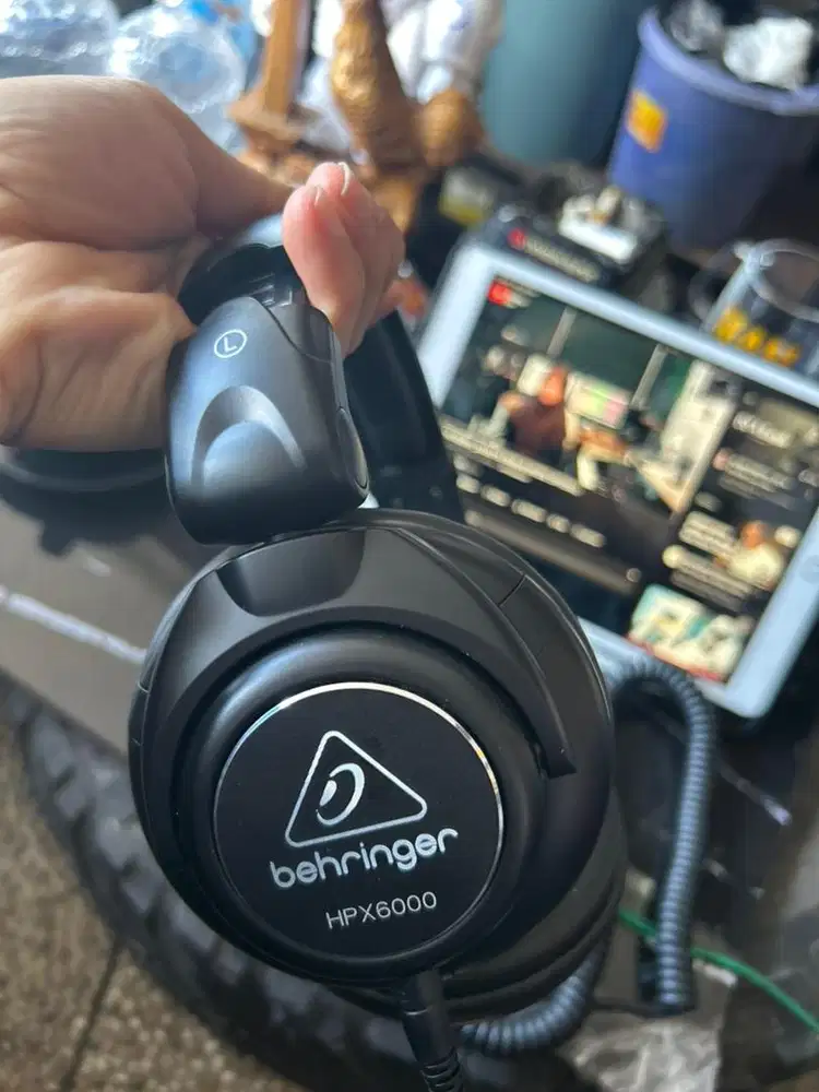 Earphone Behringer x6000