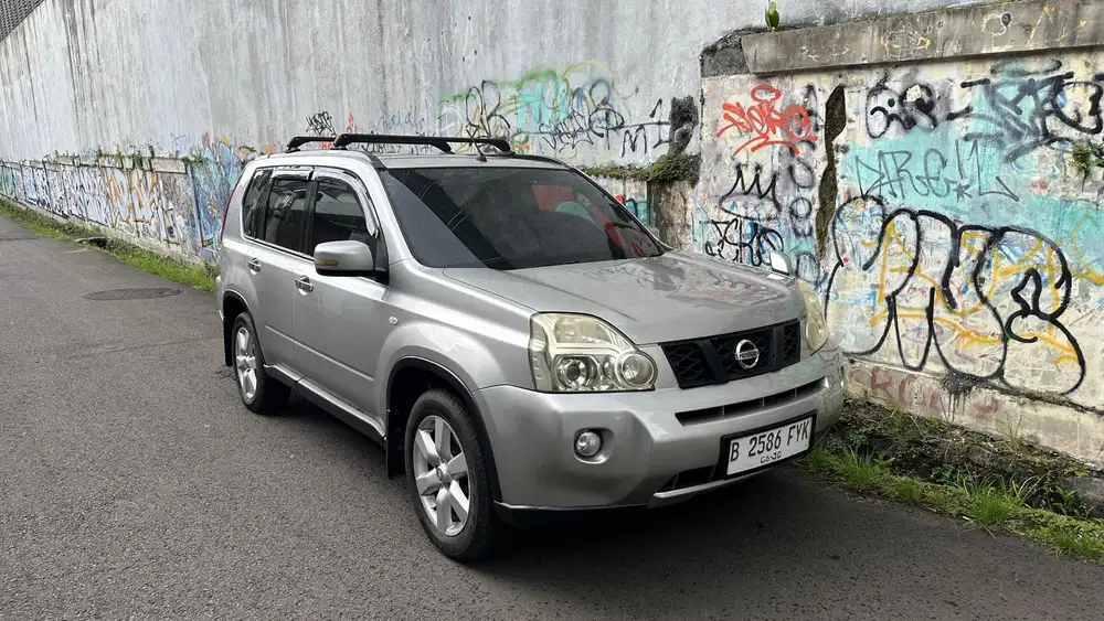 Nissan X-Trail 2010 Bensin