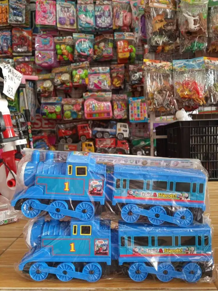 mainan anak kereta thomas baterai