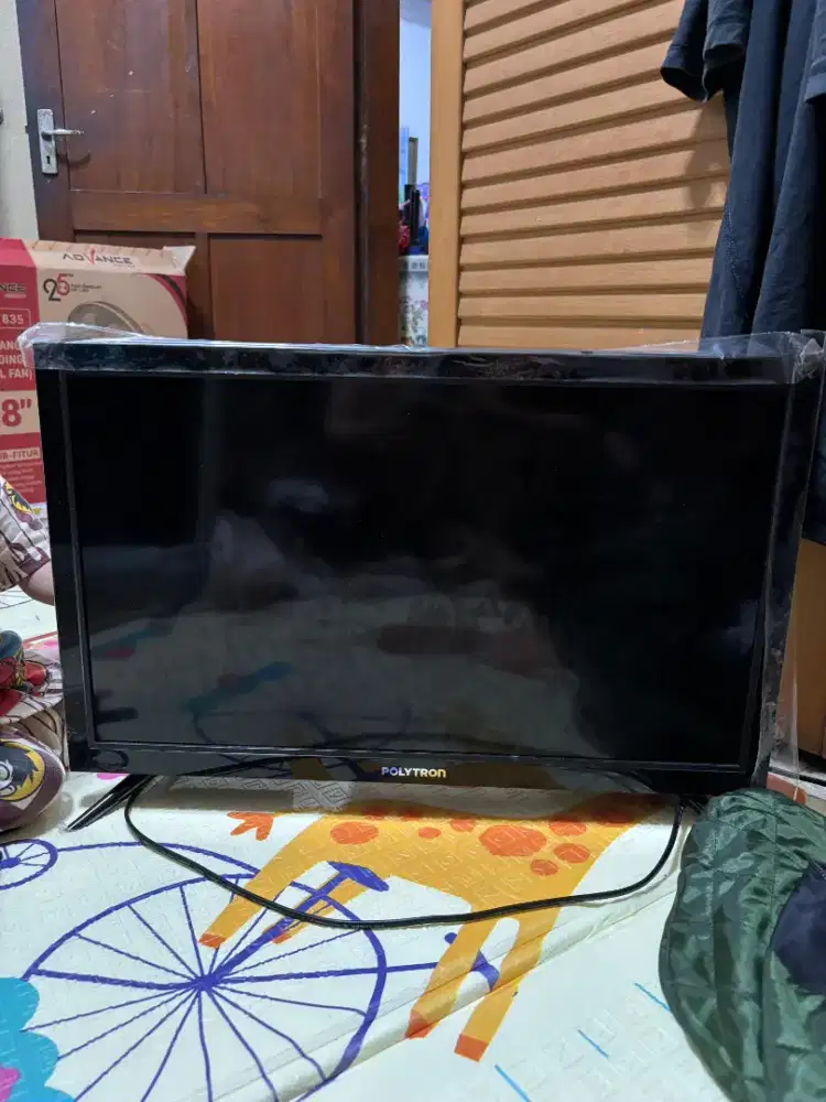 TV LED Polytron 24 inch, 18 watt tipe PLD24CV1869