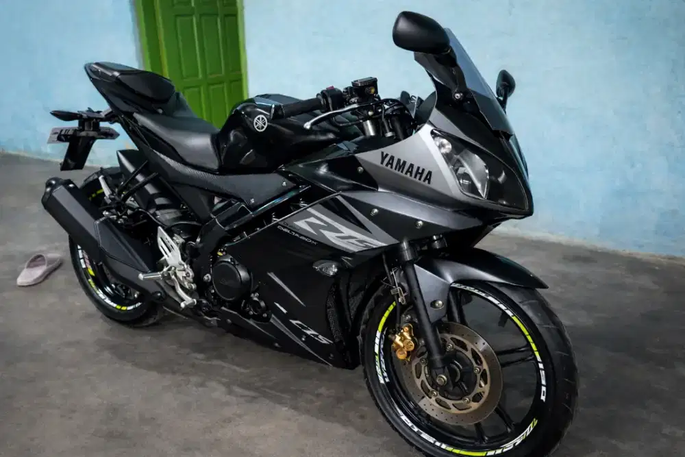 Yamaha YZF R15 V2 istimewa