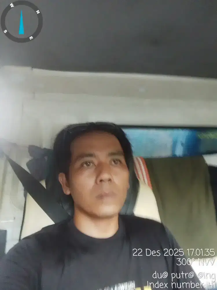 Info lokernya boss..butuh kerjaan.buat nafkahin keluarga..kerja apa aj