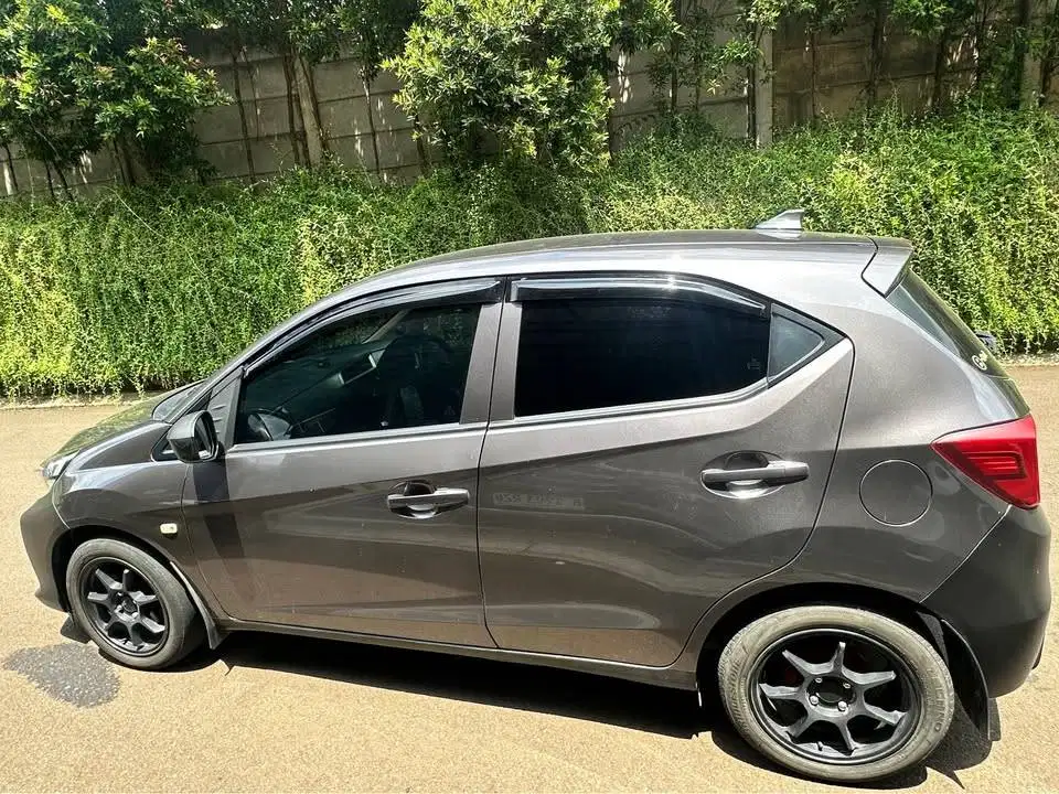 BRIO E 2019 ABU PAJAK PANJANG