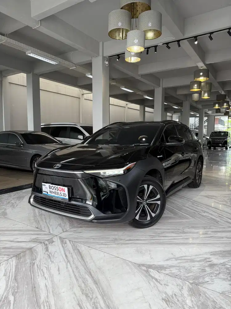 CASH 2023 TOYOTA BZ4X SUV BEV
