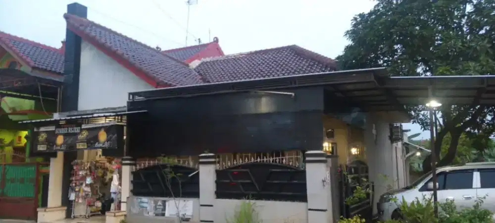 Rumah Temoat tinggal. Strategis.hook