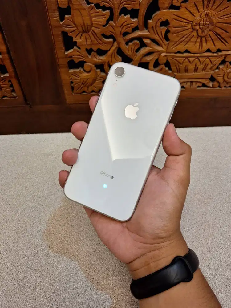 IPhone XR 64Gb Second ex Garansi Resmi IBox
