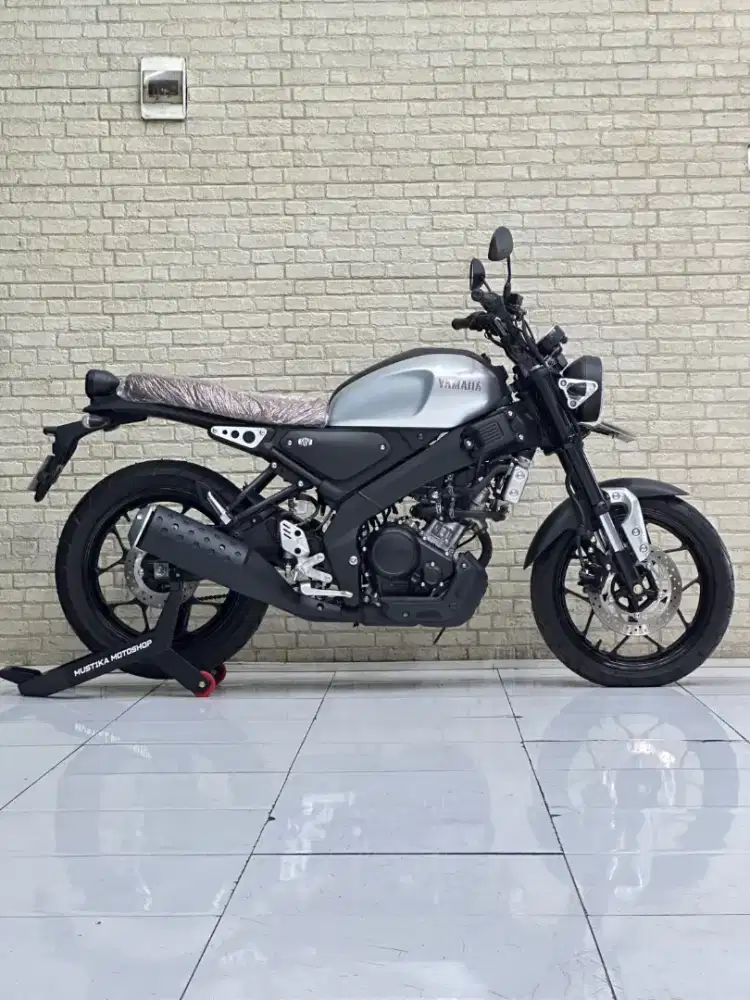 ODO 2RB‼️ Yamaha XSR 155 2022 Silver Termurah - Mustika Motoshop