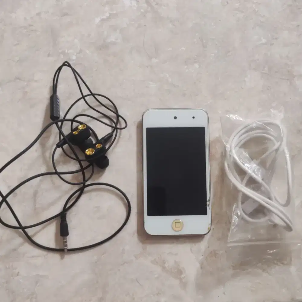 iPod  Touch 4th Generation 32gb