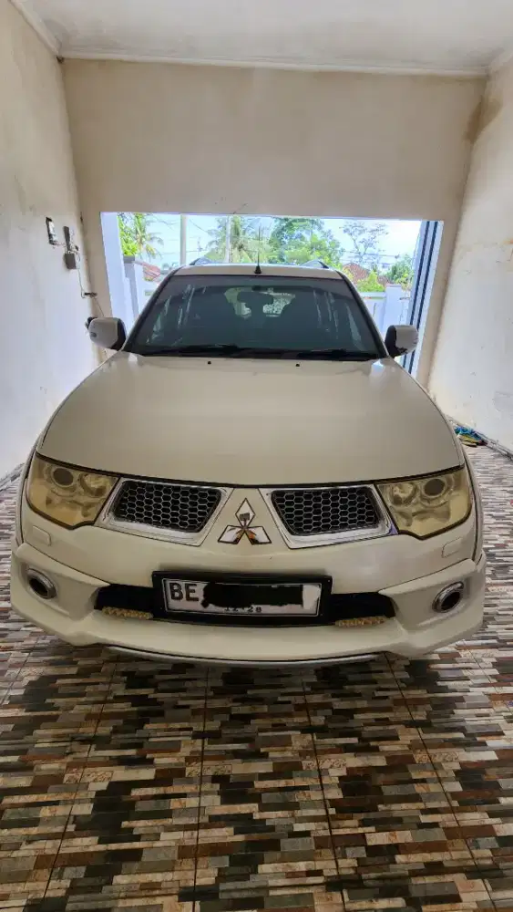 Pajero Sport Dakar, tipe Tertinggi