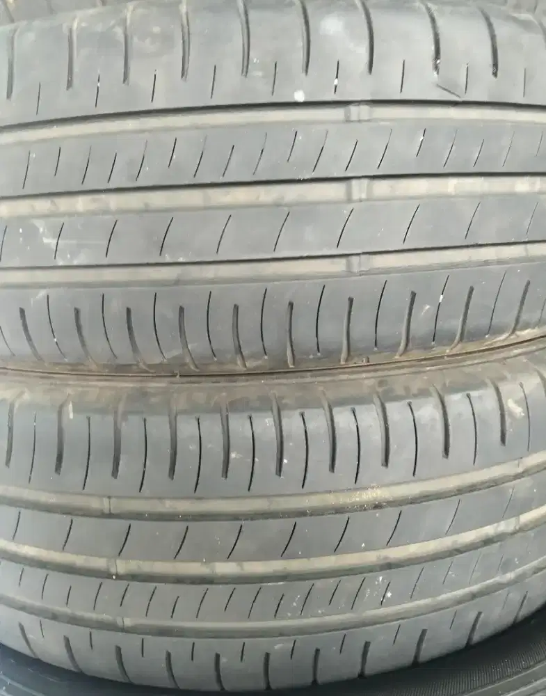 Ban copotan 215 60 17 dunlop