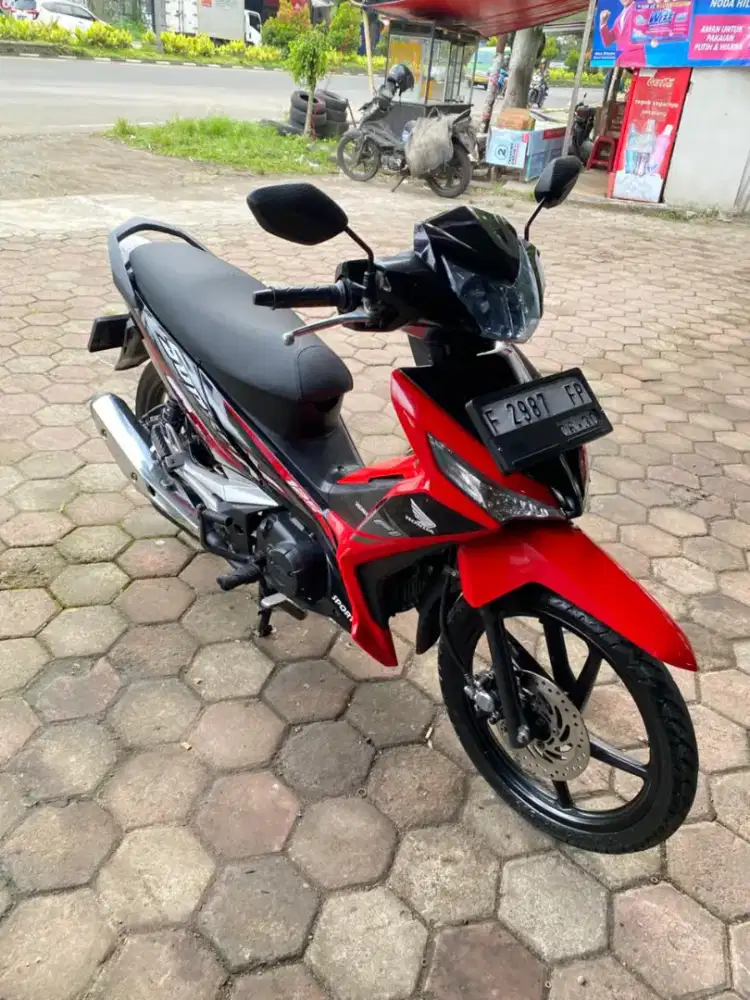 Supra X 125 Fi 2015