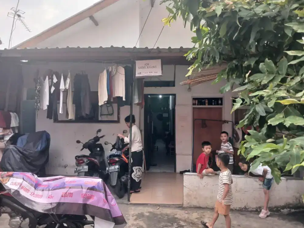 MURAH!!  RUMAH - SLIPI TOMANG