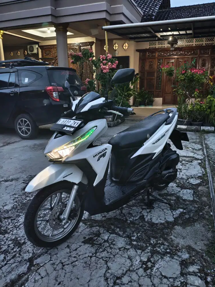 JUAL. HONDA VARIO 2015 LED