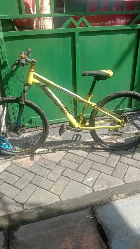 DIJUAL SEPEDA MERK SUMAN