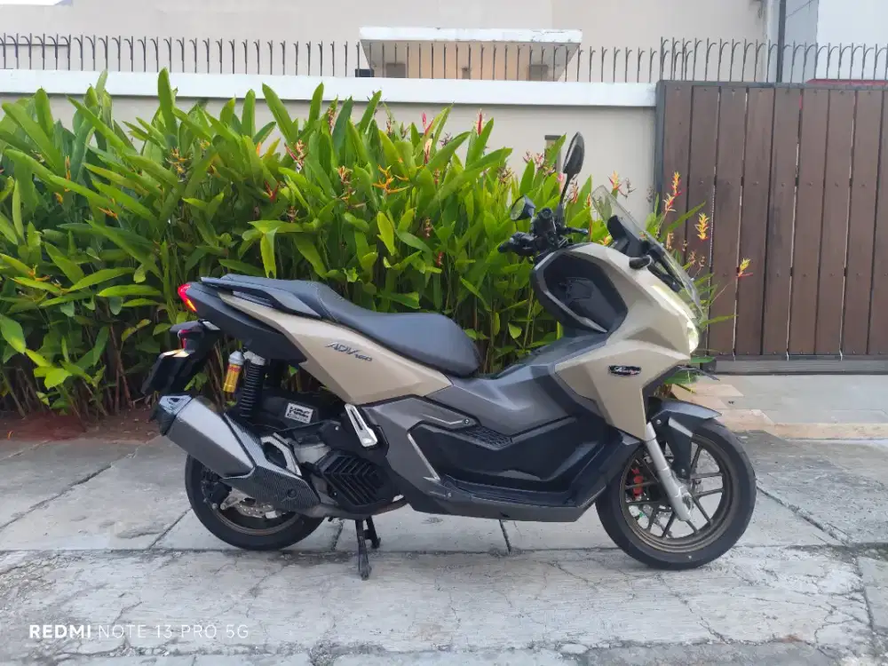 Honda adv 160 abs hstc 2024 km 8xxx istimewa