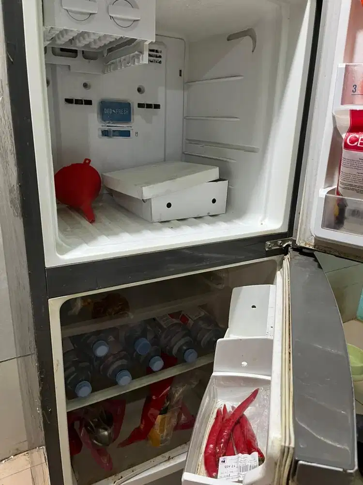 Kulkas 2 pintu second