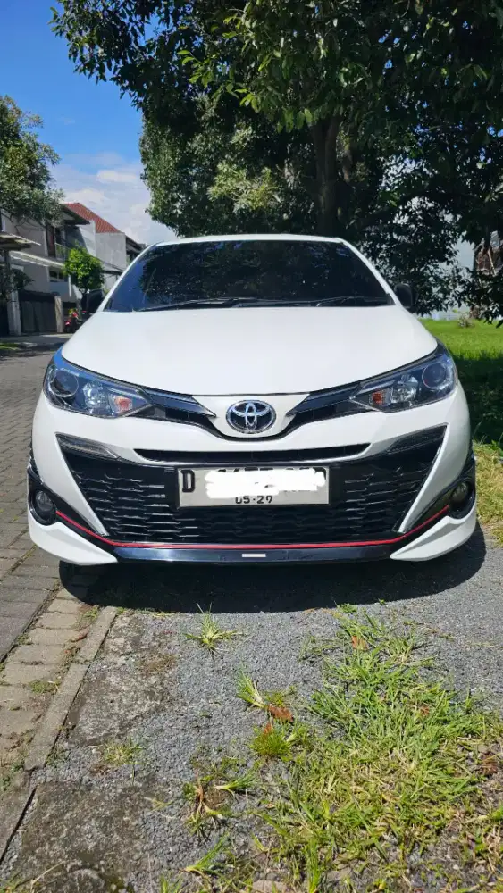 Yaris 1.5 TRD Sportivo Putih AT
