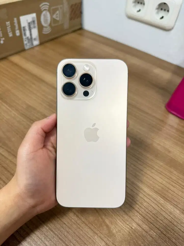 Iphone 16 Pro Max 256GB Garansi Resmi Aktif s/d April 2026