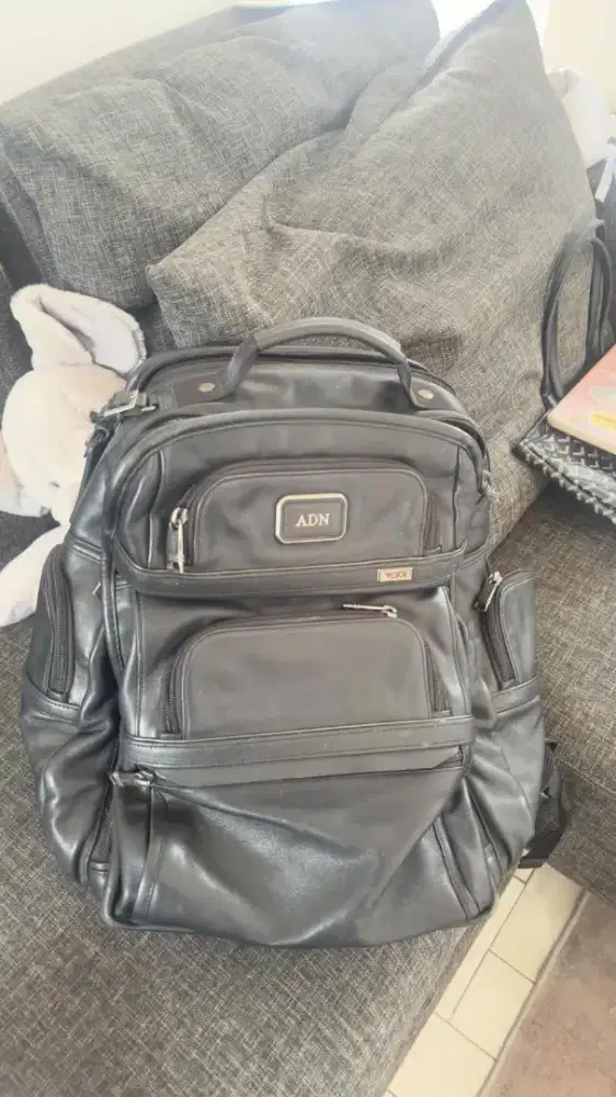 Tas tumi alpha brief