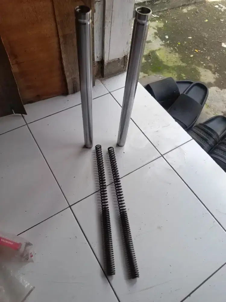 As shock depan ASPIRA supra 125 + per shock depan ORIGINAL supra 125