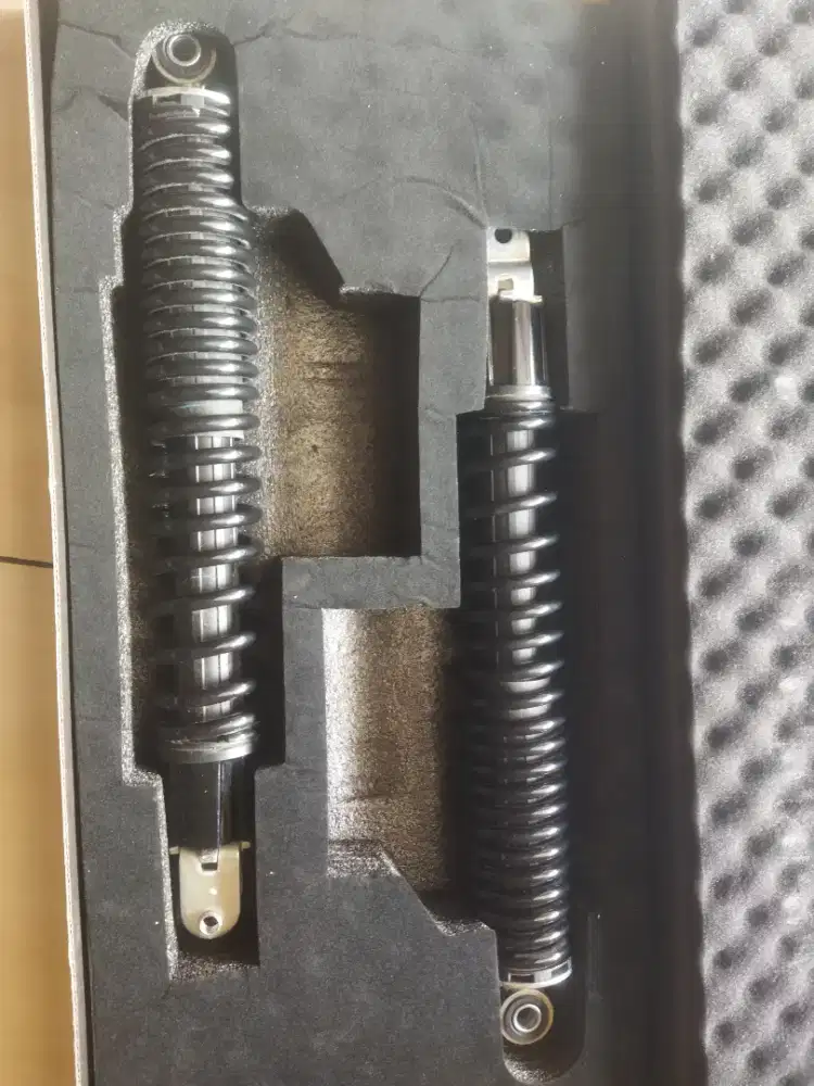 Shock belakang PCX original