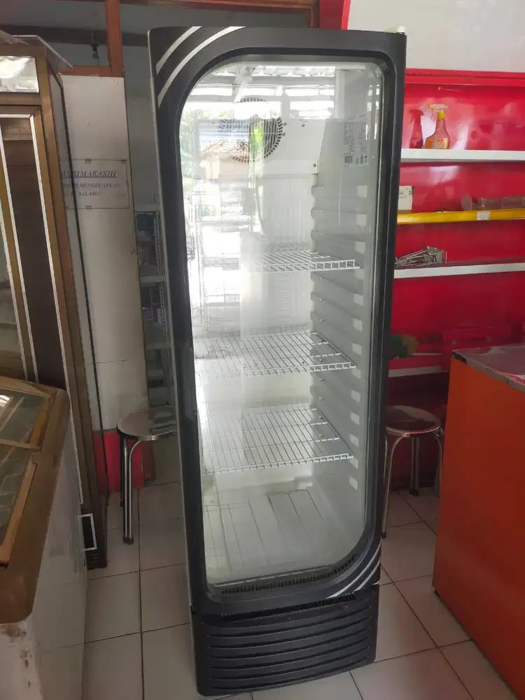 Promo! Showcase 1 pintu bekas murah merek GEA 360L normal jaya