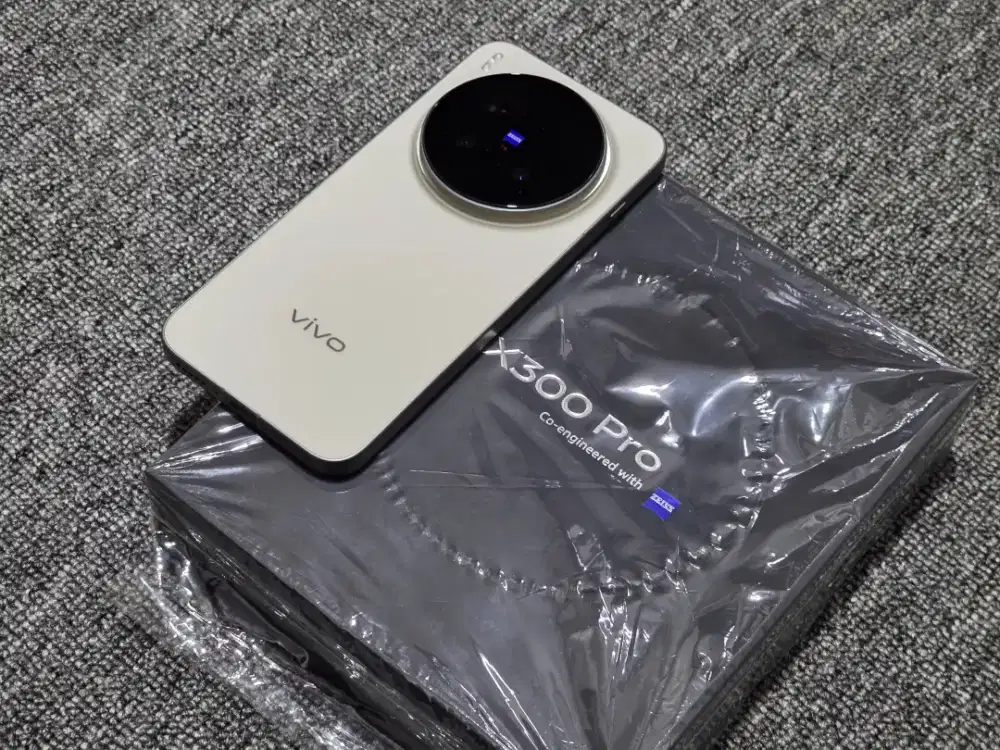 Vivo X300 pro 16 512gb resmi