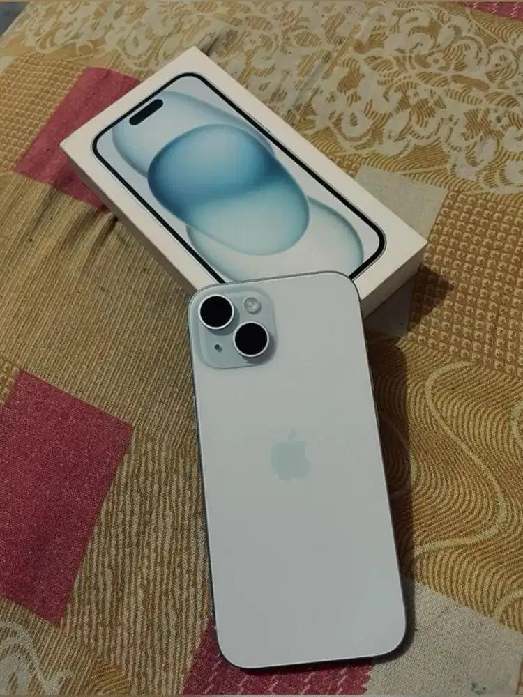 Hp iphon 15 128 garansi resmi,garansi on sampai 30/09/2026 fullset