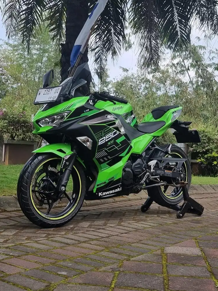 Kawasaki New Ninja 250 Fi thn 2018 Hijau Nopol W Odo 19rb Koko Motor