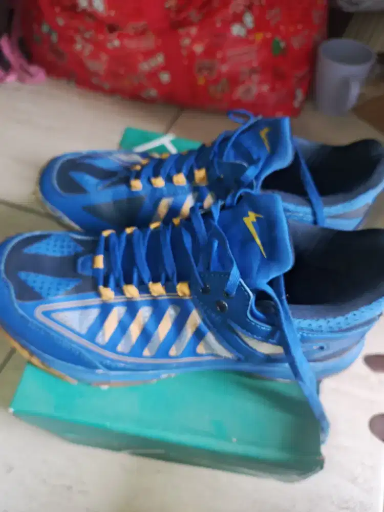 Sepatu Badminton Eagle Original