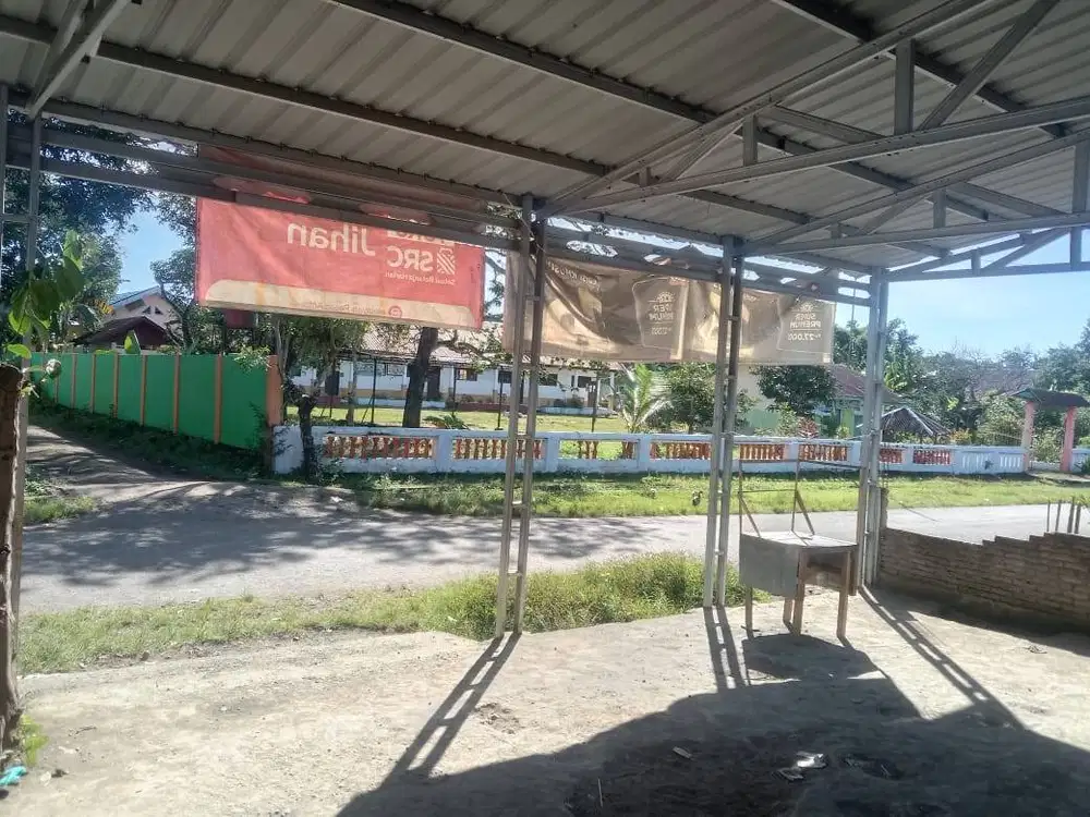 Toko di Balangtanaya Depan SDN NO. 141 INPRES