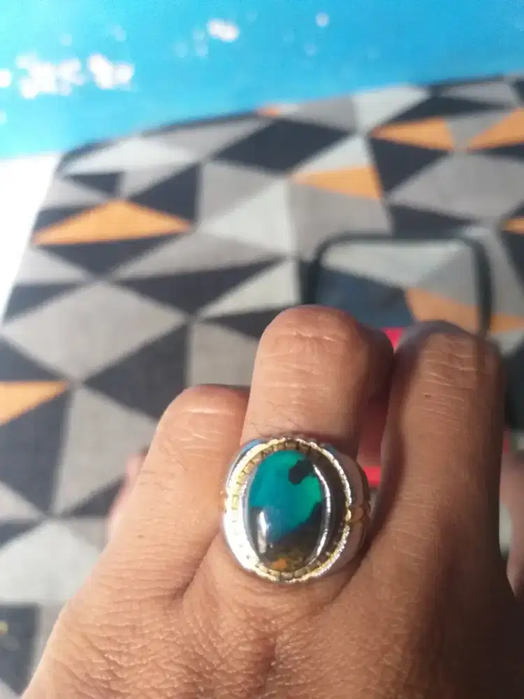 Batu bacan kembang