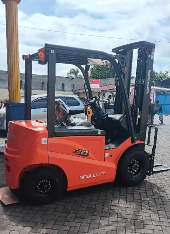 Forklift Electric Noblelift Q-Series Lithium 1.6 - 3 Ton (Part Eropa)