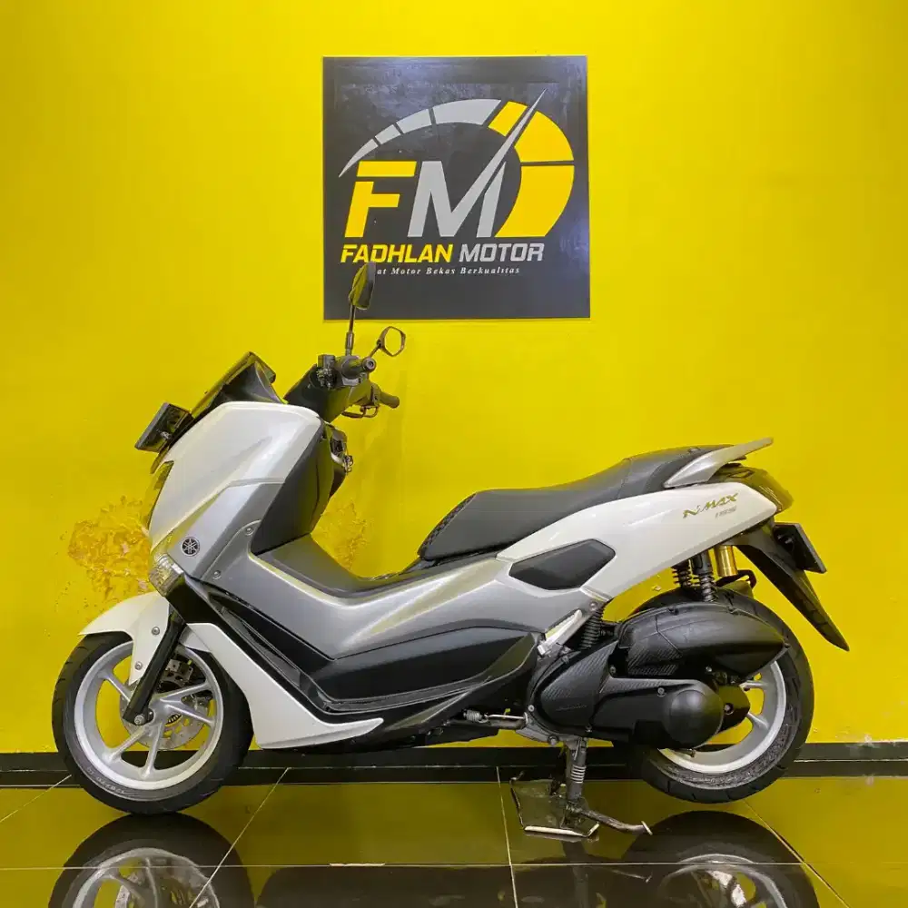 Yamaha Nmax Tahun 2018 warna putih cash kredit