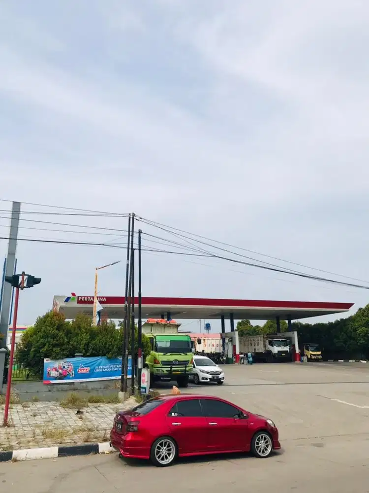 Toyota Limo 2011 Bensin