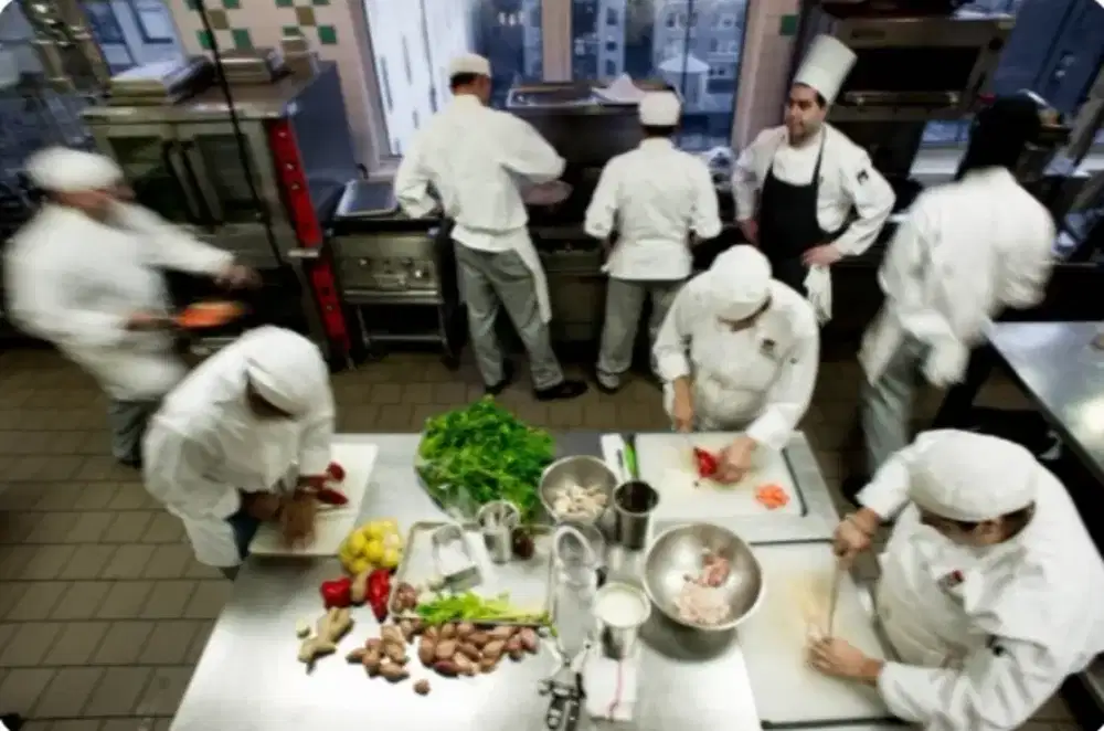 Koki mencari pekerjaan di Cafe atau Resto