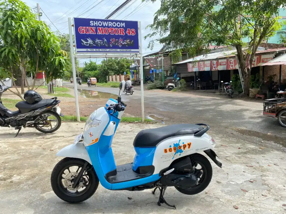 Di jual honda scoopy tahun 2017