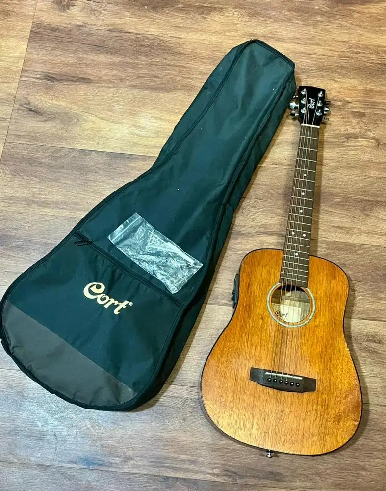 Cort AD-MINI ME OP AD MINI ME OP Acoustic Electric 3/