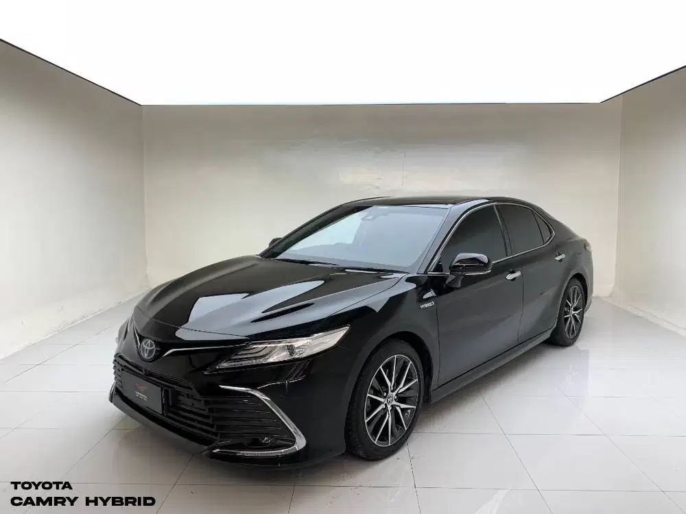TOYOTA CAMRY 2.5 HYBRID 2021 BLACK ON BLACK