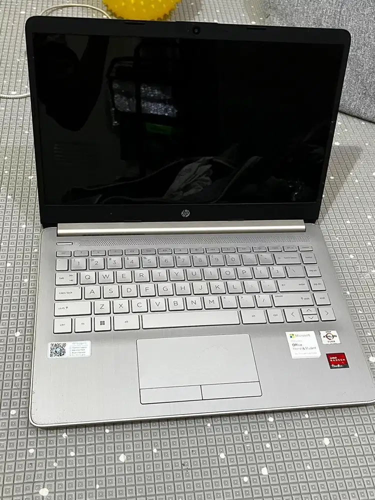 Laptop HP 14S DK1510AU Athlon 3050U
