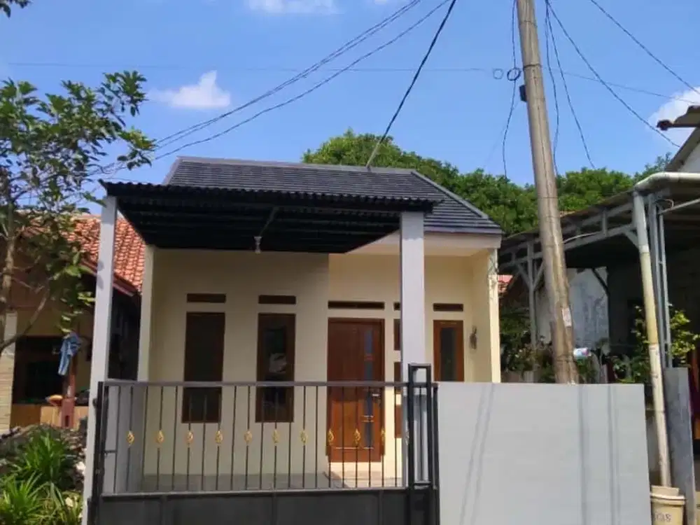 Rumah 1 Lt Strategis 4 Menit ke RS Satria Medika Hadap Timur J-39637