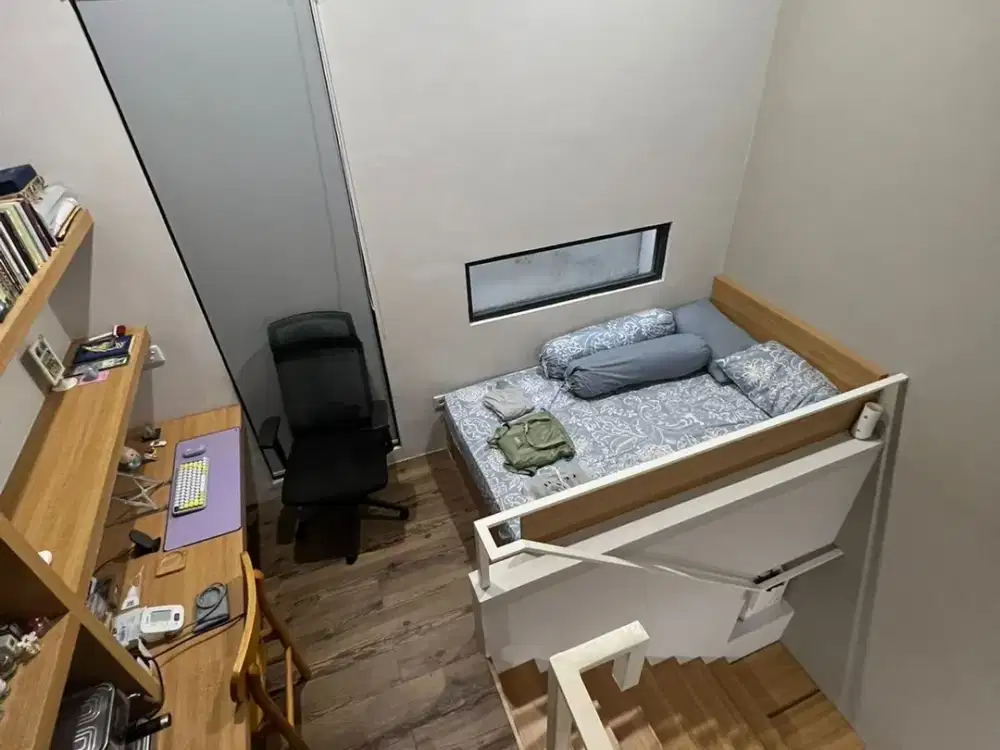 Rumah Asri Terawat Dekat Summarecon Mall Serpong Hadap Utara J-39560